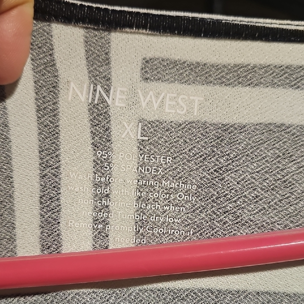 Nine West Black‎ and White Abstract Long Sleeve Dress - Picture 3 of 4